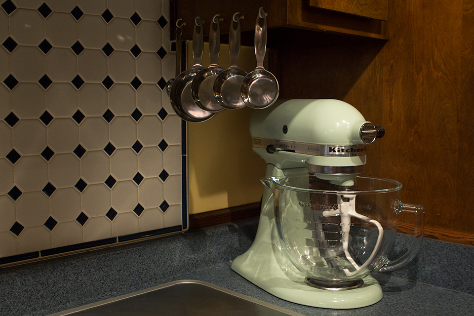 House Tour: Small Galley Kitchen